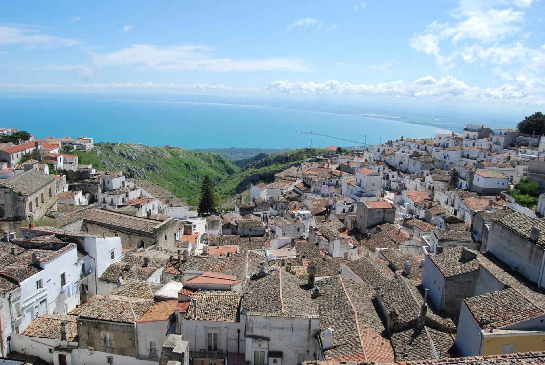 Albergo Casa Del Pellegrino Monte Sant'Angelo Ngoại thất bức ảnh